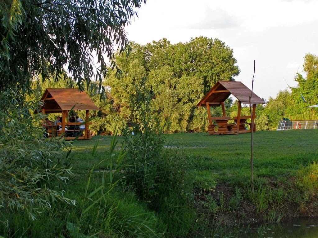 Holiday Park Dunay Kyslytsya Extérieur photo