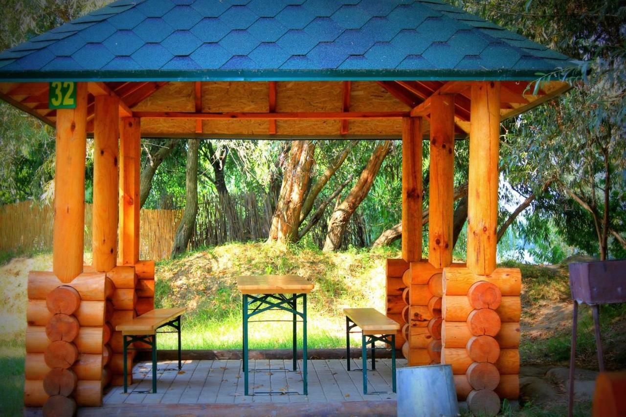 Holiday Park Dunay Kyslytsya Extérieur photo