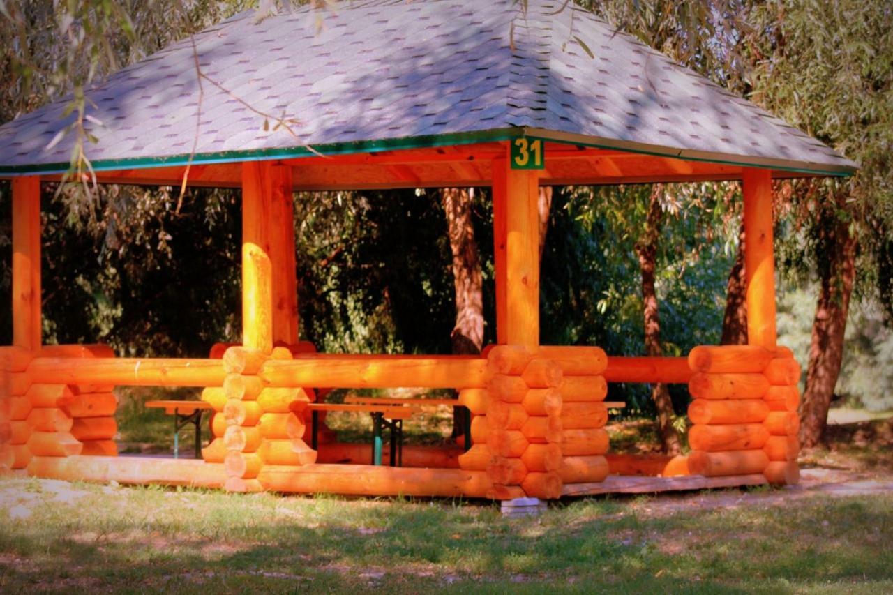 Holiday Park Dunay Kyslytsya Extérieur photo