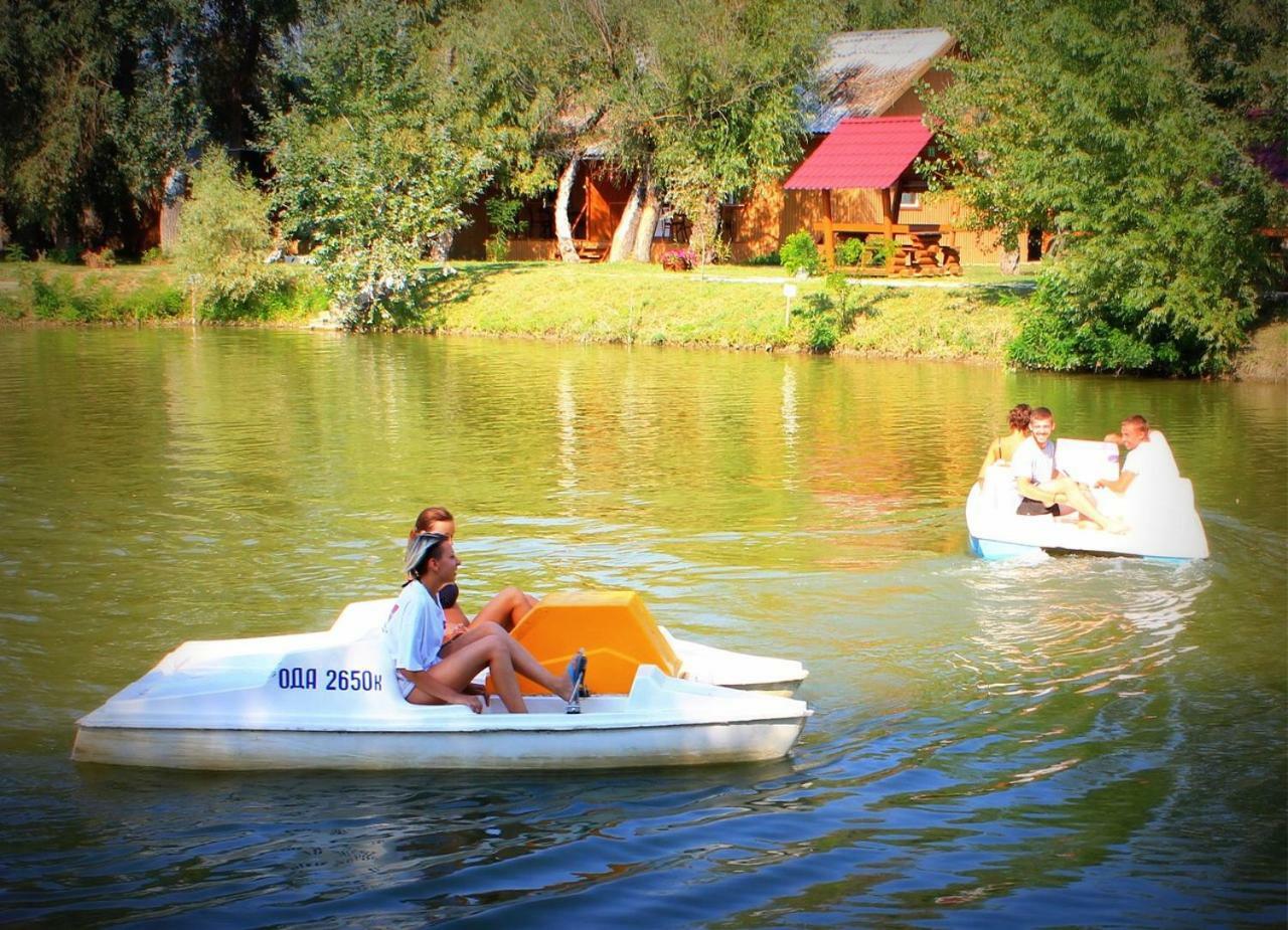 Holiday Park Dunay Kyslytsya Extérieur photo