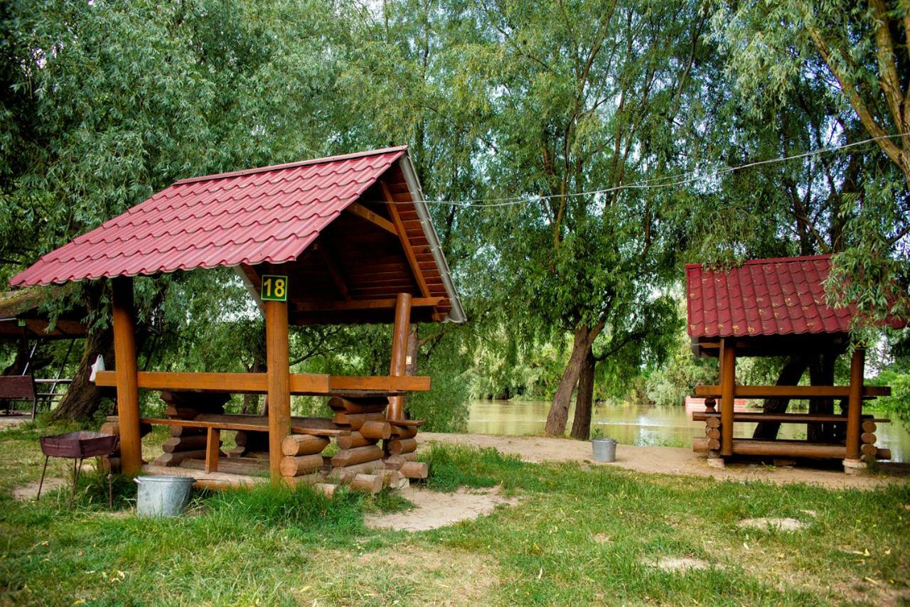 Holiday Park Dunay Kyslytsya Extérieur photo