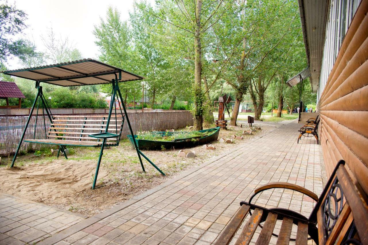 Holiday Park Dunay Kyslytsya Extérieur photo